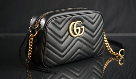 how to tell if a gucci bag is authentic|identify vintage gucci bags.